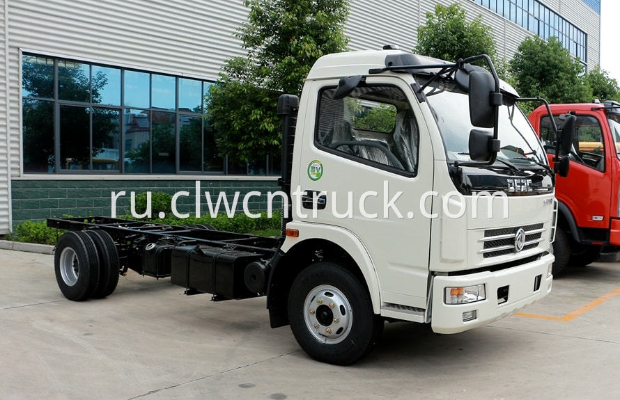 dongfeng water bowser chassis 1